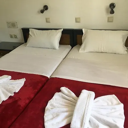 Sylvia Hotel Apart Otel *
